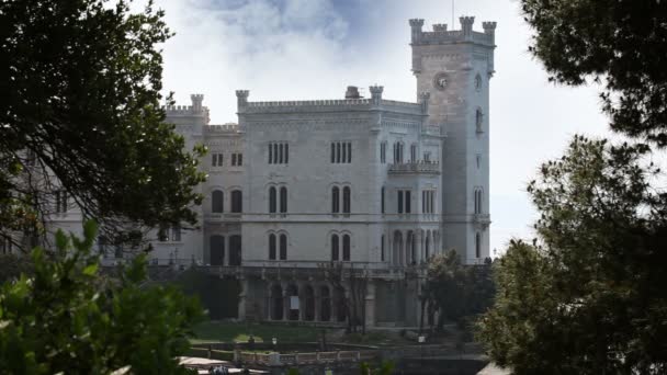 Miramare castle, Italien, Europa — Stockvideo