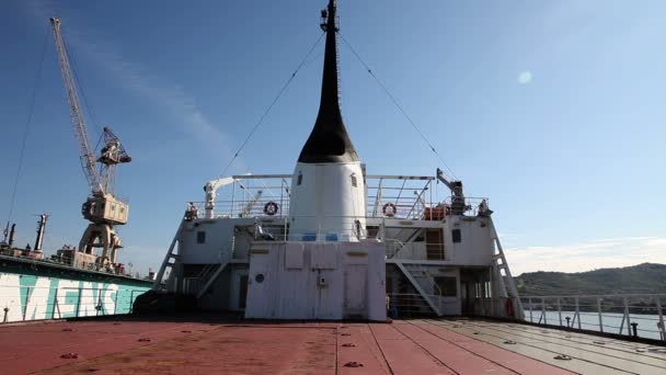 Todavía tiro de un barco — Vídeo de stock