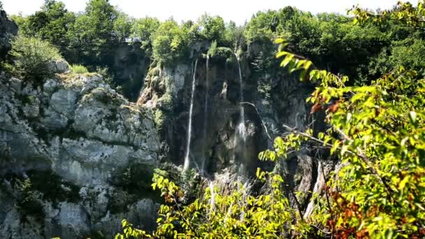 Малый водопад — стоковое видео