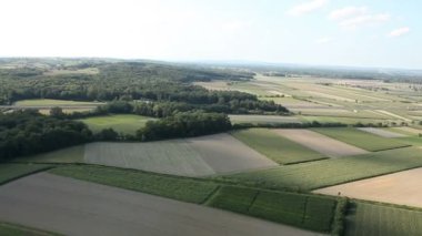 Panorama slayt temsil eden tepeler ve bazı evler ile doldurulur orta Vadisi Helikopter vuruldu.