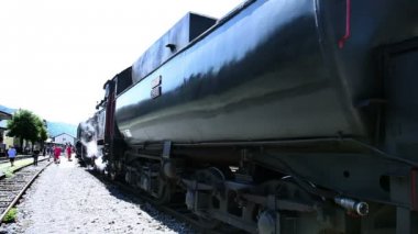 tren istasyonu yatılı bazı yolcular ile çekim