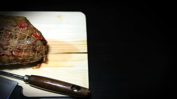 Zár-megjelöl szemcsésedik-ból finom töltött pulyka sült különleges alkalomra — Stock videók