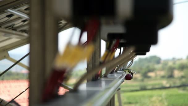 Stromkabel für Solarkraftwerk — Stockvideo