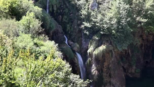 Beautifull landscape in Plitvice national park — Stock Video