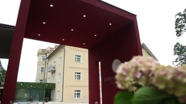 lüks ve eşsiz modern otel ve spa merkezine giriş