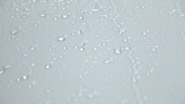 Ön cam cama su püskürtme