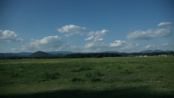 Landschap timeapse van luchthaven — Stockvideo