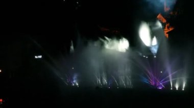 Geceleri püskürtme su ile Light gösteri