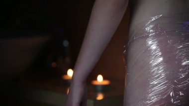 tedavisi için kadın vücudu sarma yakın çekim