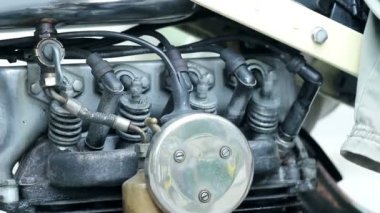 retro motosiklet motor piston hareket