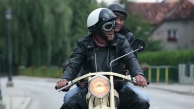 retro motosiklet binmek zevk orta yaşlı çift