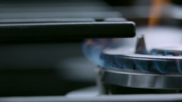 Gas cooker cooktop from close up — Stock Video