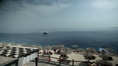 güneşli bir günde sharm'ın büyük Beach'de