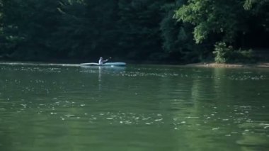 adam göl rekabet kayak