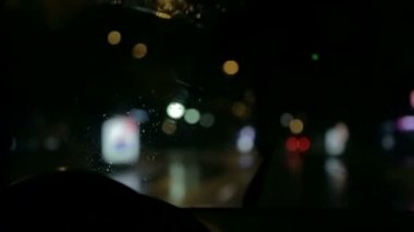 ön cam silecekleri toplanan yağmur araba ön cam kaldırma.