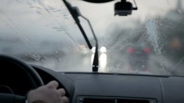 ön cam silecekleri yağmurlu şafak ön cam cam temizliği
