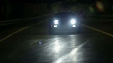 corvette beton yollarda gece sürüş