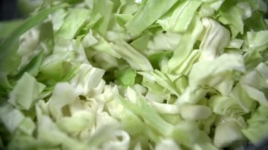 lahana çanak içine düşen parçaları