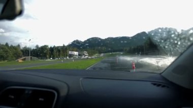 aşırı hava durumu çokgenler co-pilotu koltuktan atış ile sürüş