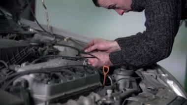 otomobilin makine kontrol