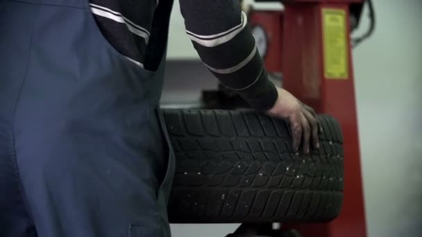 Fijación del nivel de neumático — Vídeos de Stock