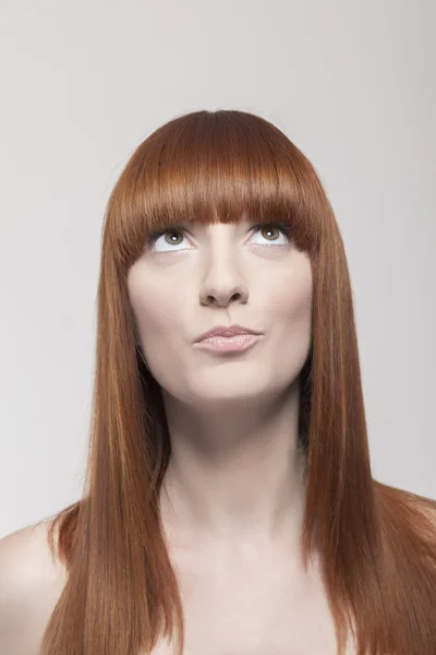 Röda haired underbara kvinna — Stockfoto