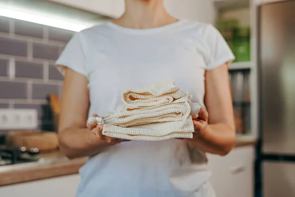 Closeup Young Woman Holding Reusable Cotton Produce Bags Zero Waste — стоковое фото