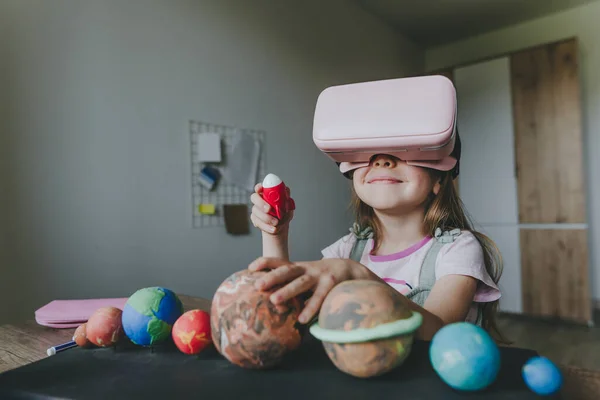 Little Girl Using Glasses Home Learning Solar System Planets Modern — Foto Stock