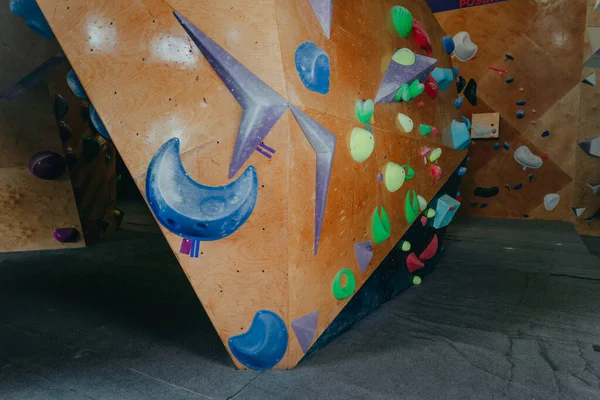 Moderna Pared Gimnasio Escalada Roca Interior Con Variedad Agarres Para —  Fotos de Stock