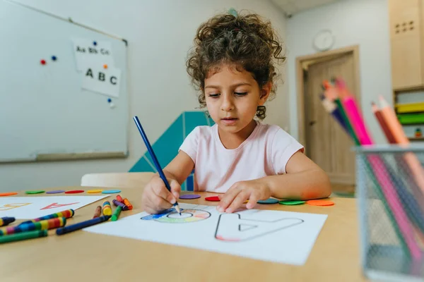 English Lesson Elementary School Kindergarten Girl Learning Alphabet Colors Coloring — Foto de Stock