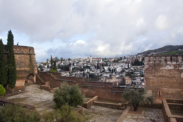 La alhambra en albaycin wijk in granada, Spanje — Stockfoto