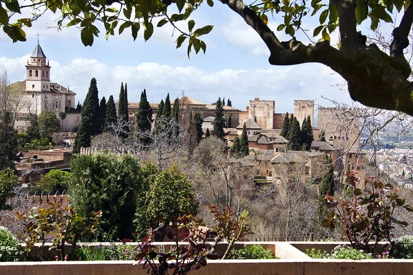 La Alhambra de Jardines del Generalife, Granada, España — Foto de Stock