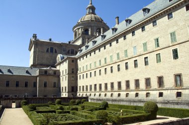 bahçede de san lorenzo yakınındaki madrid İspanya escorial Manastırı