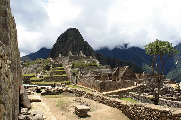 视图的考古地点，在马丘比丘、 库斯科、 秘鲁，七 — 图库照片