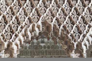 sanatsal ayrıntılı bir duvara Elhamra Sarayı'nın arka plan g