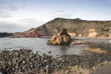 lago de los CLI yakınındaki lanzarote el golfo Atlantik Okyanusu günbatımı