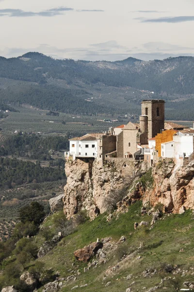 सिएरा डी कैजोरला, स्पेन में एक गांव का दृश्य — स्टॉक फ़ोटो, इमेज