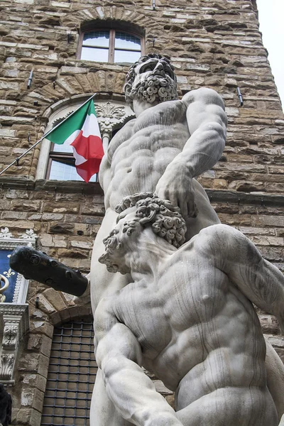 Estatua de Hércules y Caco en Florencia, Italia — Foto de Stock