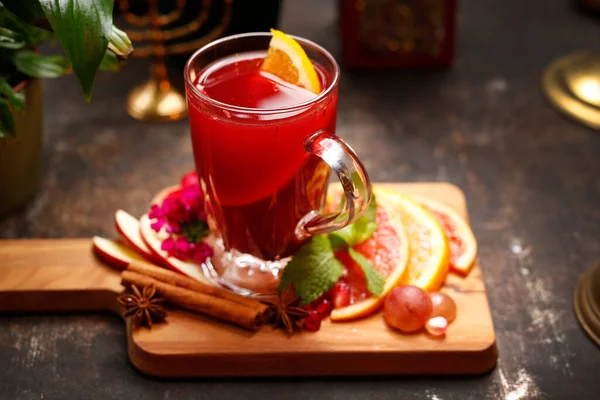 Winter Raspberry Tea Cymammon Fruit Anise Glass Warming Infusion Culinary — 图库照片
