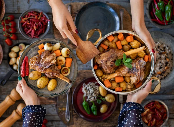 Cooked Shank Vegetables Cooking Pot Many Foods Table — Stock Photo, Image