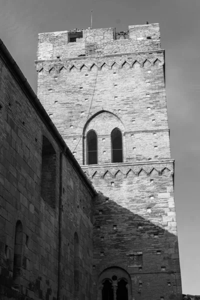 圣比亚吉奥教堂是兰夏诺的一座宗教建筑 该堂是城墙内最古老的教堂 是在19世纪中期拉戈代弗兰塔尼的圣莫里齐奥教堂被拆除后建造的 — 图库照片