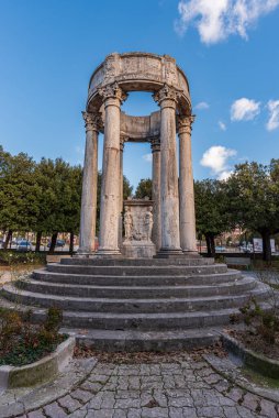 Isernia, Molise. Birinci Dünya Savaşı 'nın kaybedilen anıtı.