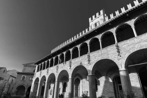 Offida Town Hall Built 13Th 14Th Centuries Central Crenellated Tower — Stock Photo, Image