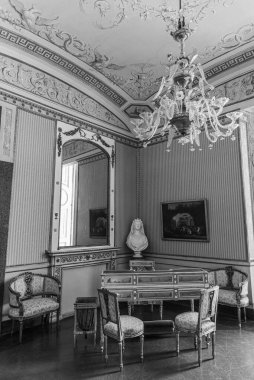 Caserta, Campania, İtalya, Vanvitellian Sarayı. Caserta 'da parkı olan bir kraliyet sarayı. Burası dünyanın en büyük kraliyet evi..