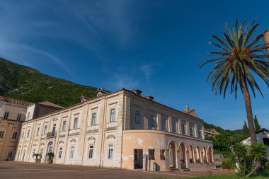 San Leucio Belvedere, Charles of Bourbon, Napoli ve Sicilya Kralı (daha sonra III.).