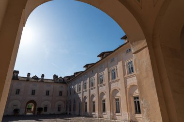 San Leucio Belvedere, Charles of Bourbon, Napoli ve Sicilya Kralı (daha sonra III.).