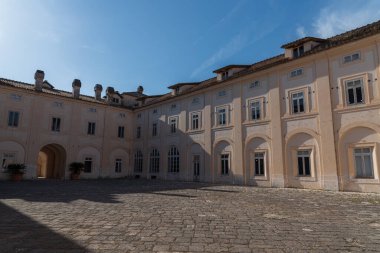 San Leucio Belvedere, Charles of Bourbon, Napoli ve Sicilya Kralı (daha sonra III.).