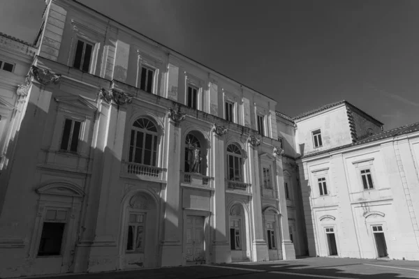 圣卢西奥宫 Belvedere San Leucio 是卡塞尔塔的一座纪念建筑群 被那不勒斯和西西里国王波旁的查尔斯 后来的西班牙国王 名叫查理三世 — 图库照片