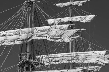 Amerigo Vespucci, Deniz Harp Okulu 'nun normal rollerinde subay adaylarının eğitimi için inşa edilmiş bir donanma gemisidir..