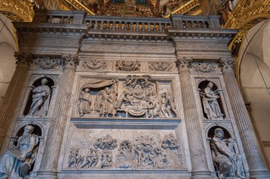 The Basilica of the Holy House is one of the main places of veneration of Mary and one of the most important and visited Marian shrines of the Catholic Church. It is located in Loreto.